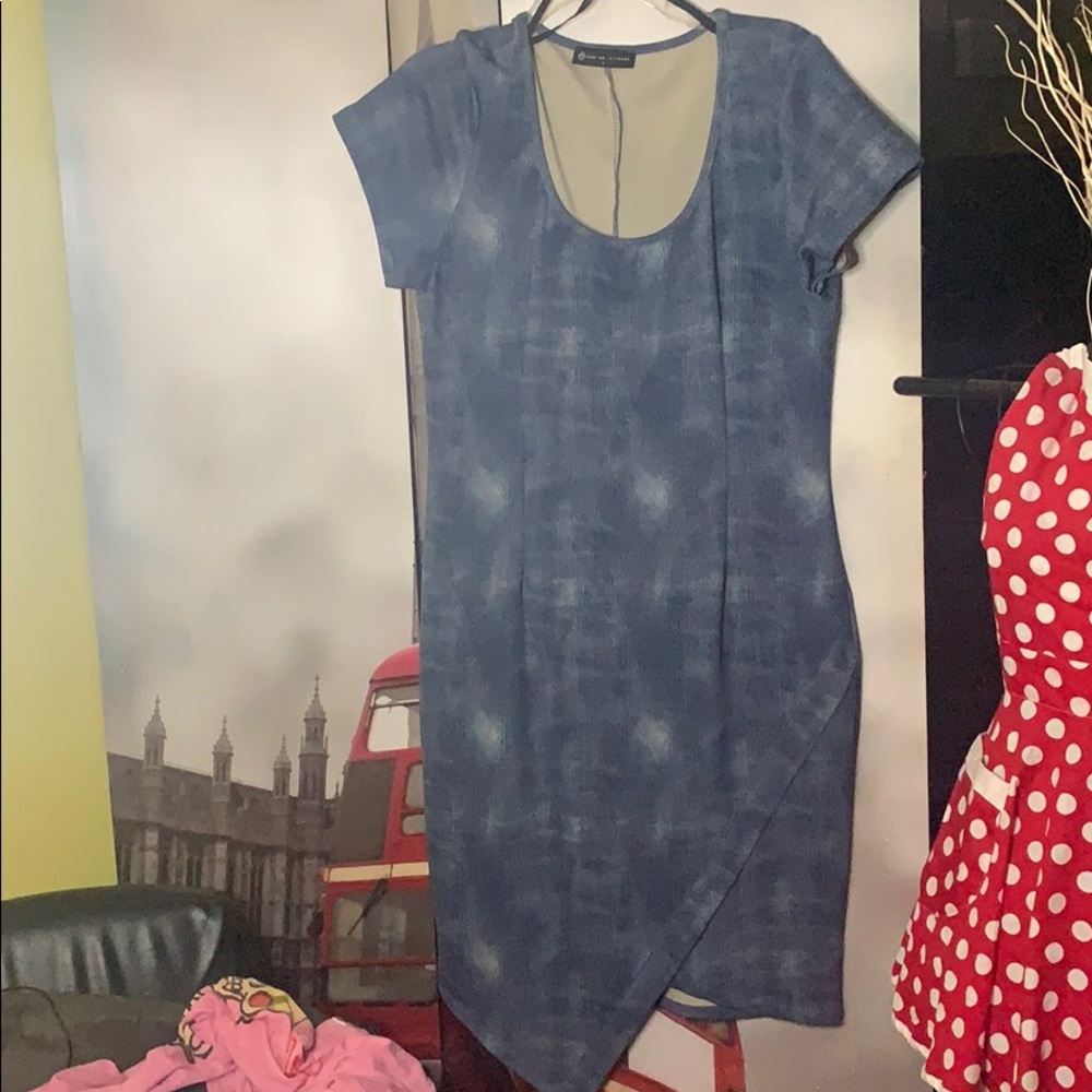 Fashion to figure tightfitting dress